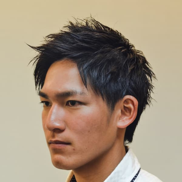 スーツスタイルにオススメ！清潔感のあるツーブロック