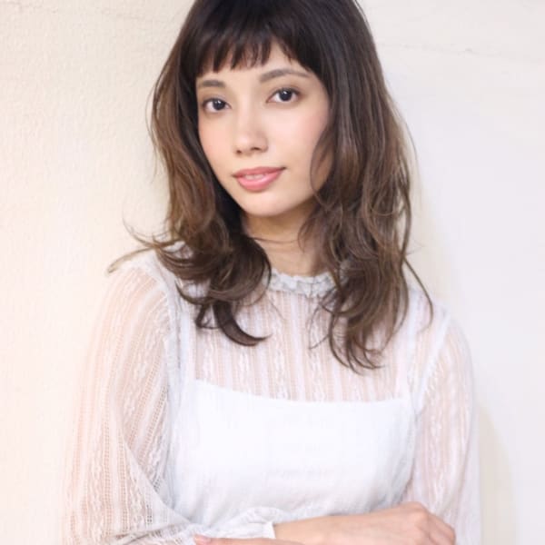 【2ページ目 オススメ順】30代/フェミニン/レイヤー/セミロングの髪型・ヘアスタイル 楽天ビューティ