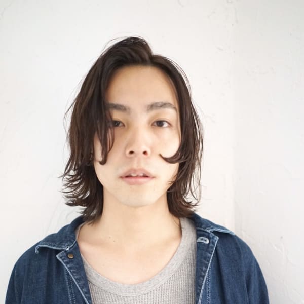 ミディアムロング　マッシュレイヤー