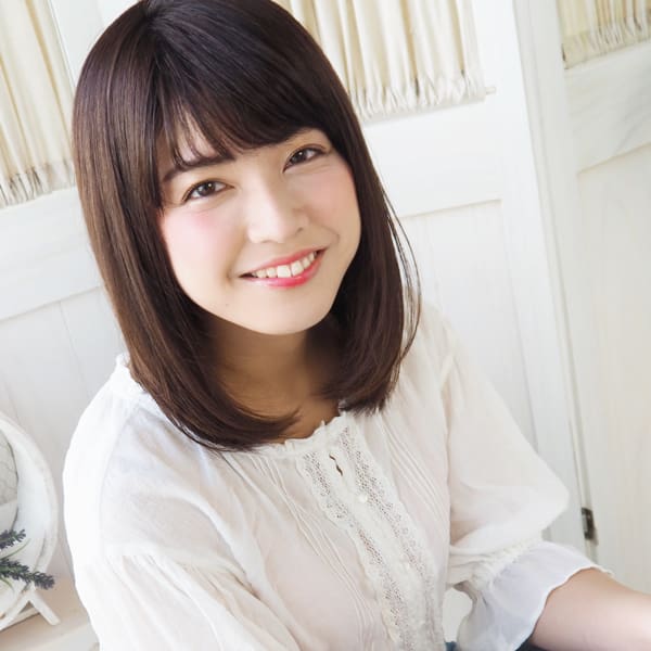 ナチュラル可愛い艶ストレートボブ