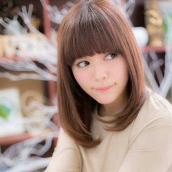 隠しカールで大人かわいい愛されストレート