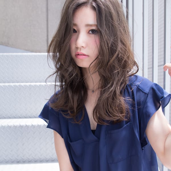 センシュアルなセミウエットカール|es 西梅田