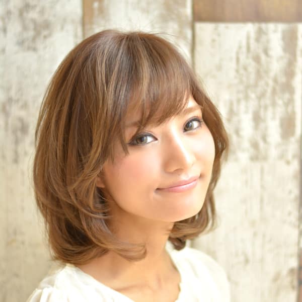 ツヤのある毛束が大人な雰囲気を出し品のある質感に|Hair Place Lucia