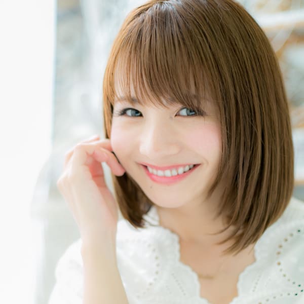 透け感斜めバング前下がりレイヤー30代40代50代大人女性