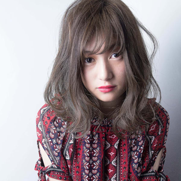 ゆるくしゃカールなふわミディ|es 西梅田