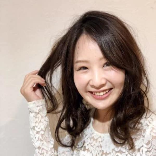 エアリー感&ハネ感のデジタルパーマ