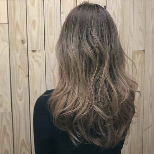 ヌーディーベージュカラー☆ハイライトグラデーション