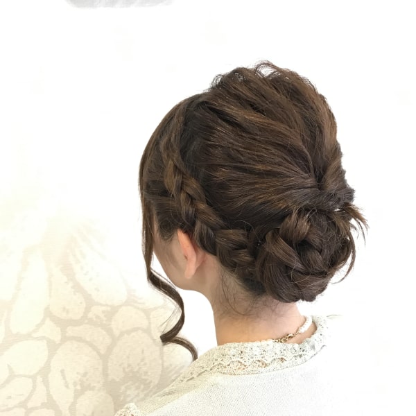 編み込み入りルーズアップ