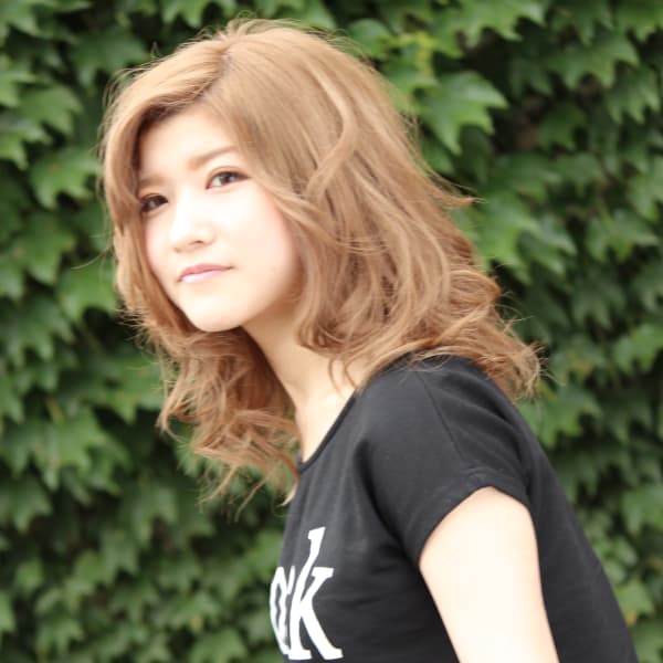 大人かわいい×ハイトーンミディ