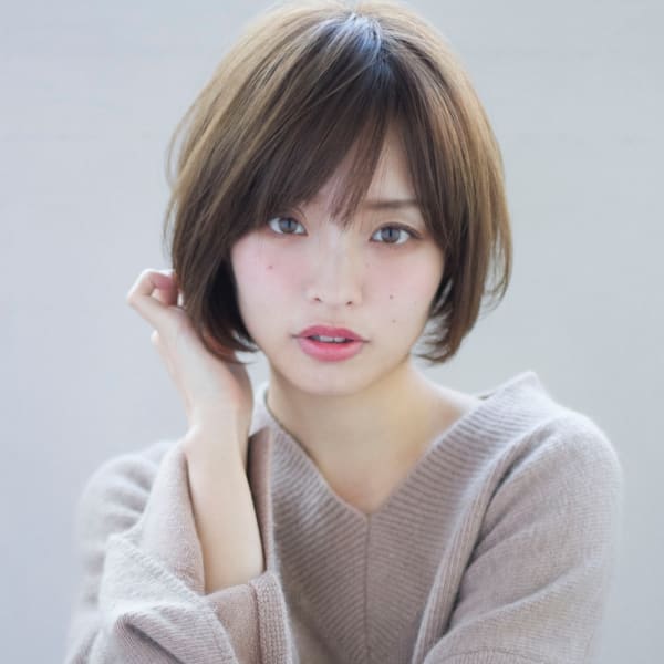 透明感アッシュ大人なのひし形ショート