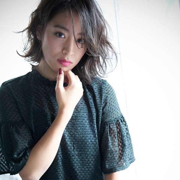 無造作カールな大人ボブ|es 西梅田