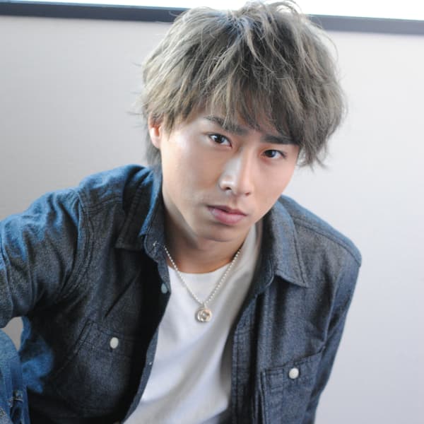 アッシュグレージュモテ髪マッシュショートUP|Lila by AFLOAT