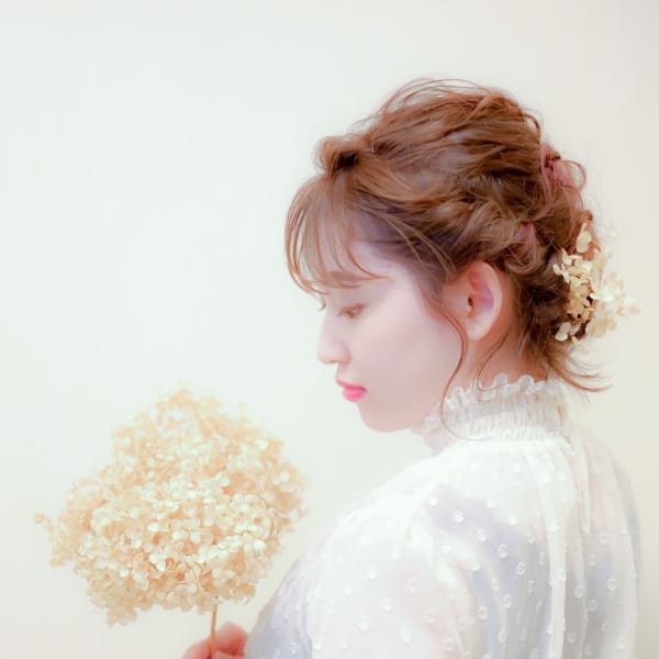 お呼ばれヘアアレンジ|amuser defi