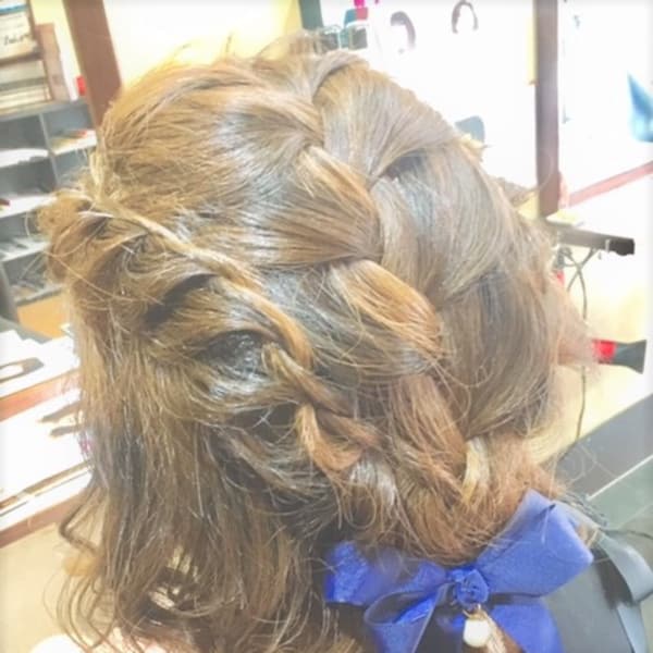  編み込みラフハーフアップ