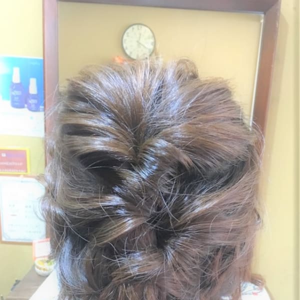 くるりんぱ三つ編みアップスタイル