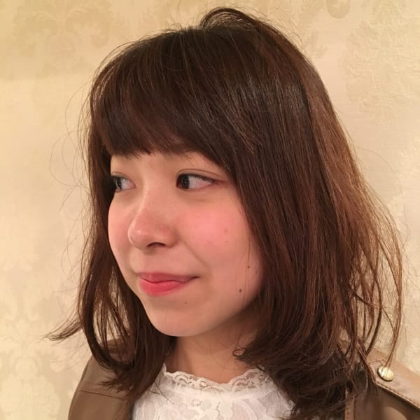 【2ページ目 オススメ順】20代/フェミニン/レイヤー/セミロングの髪型・ヘアスタイル 楽天ビューティ