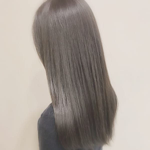 グレージュストレート|Foria〜 hair & eyerush