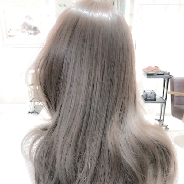 イルミナカラーで艶髪に! 担当 三輪