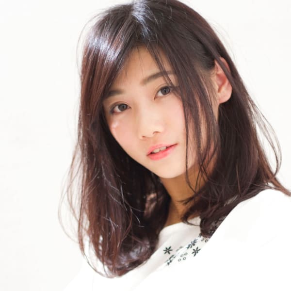 黒髪風な大人セミディ