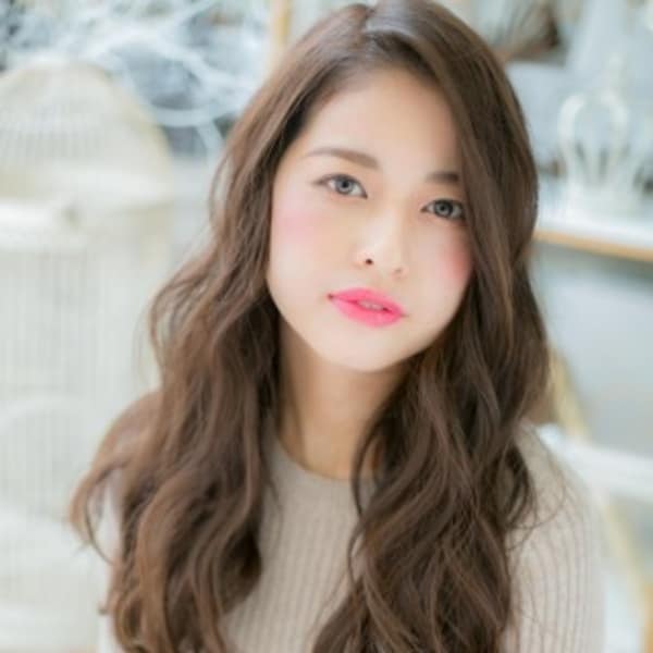 外国人風、うっとり小顔グラマラスウェーブ