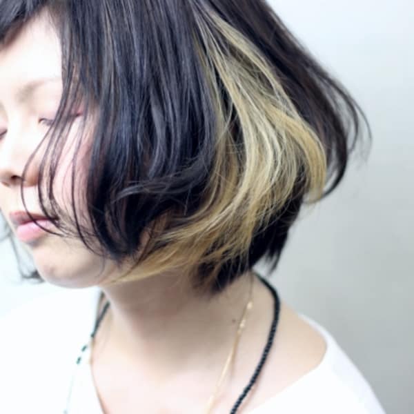 プラチナカラーのアクセントが光るふんわりボブ|Hair&Spa Kaiwa