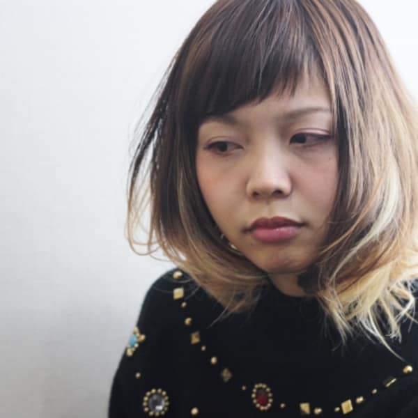 セミロングとグラデーションカラーで作る大人ロブ|Hair&Spa Kaiwa