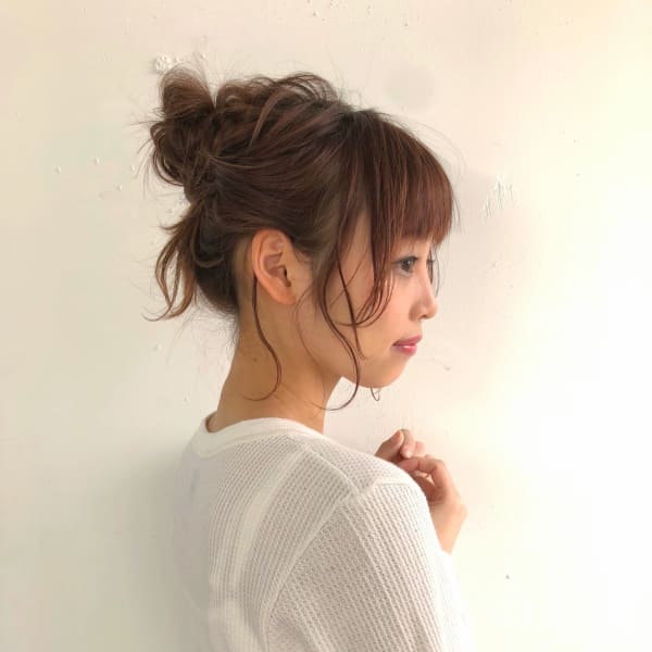 切りっぱなしボブ　ゆるアップお団子