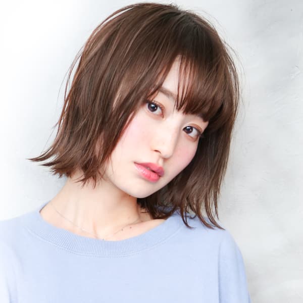 切りっぱなし外はねウェットボブ