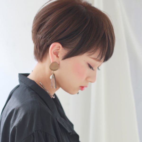 オン眉バング×ジェンダーレスモードショート