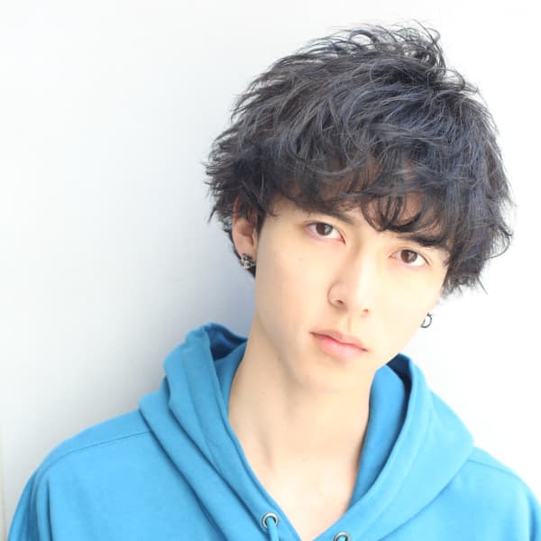 メンズのオススメ順 パーマ 外国人風 ショートの髪型 ヘアスタイル 楽天ビューティ メンズのオススメ順 パーマ 外国人風 ショートの髪型 ヘアスタイル 楽天ビューティ