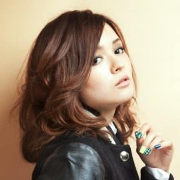 ながれるフロントが大人女子のこなれ感を演出