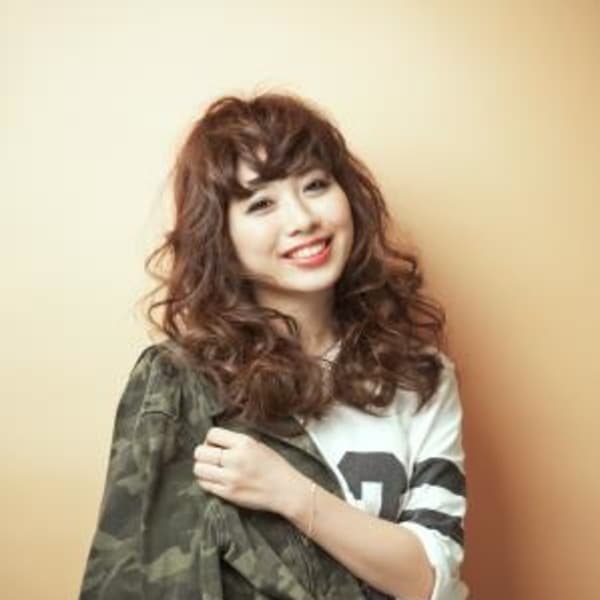 ランダムに動く抜け感ウェーブ