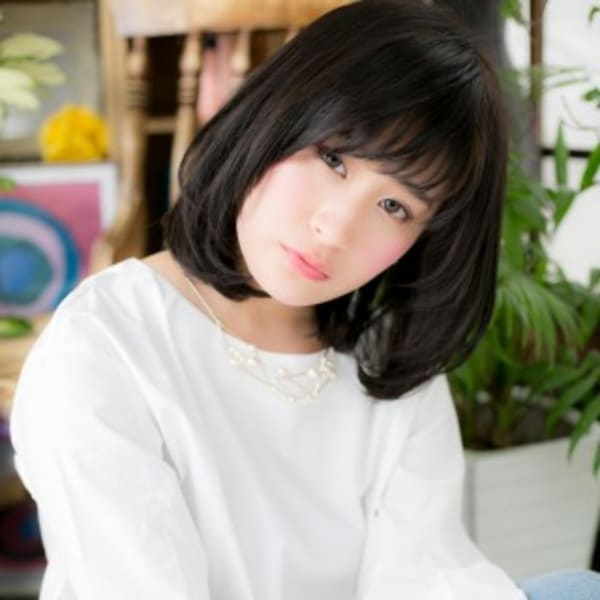 斜めバングで目力UP♪しっとり黒髪ワンカール