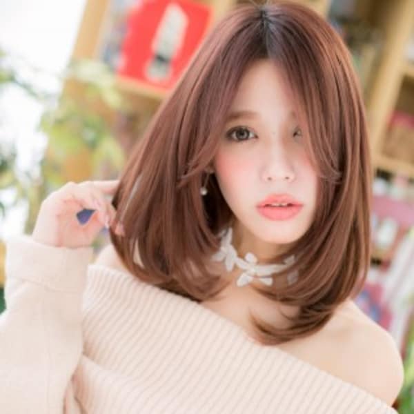 大人可愛いセンターパートxピンクグラデーション小顔ワンカール