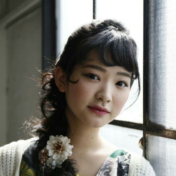 眉上バング アレンジスタイル