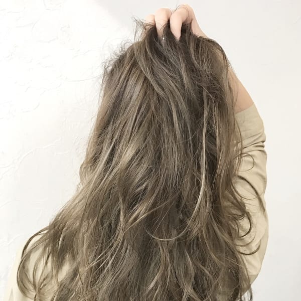 【担当:山上】外国人風ハイライトグラデーション☆