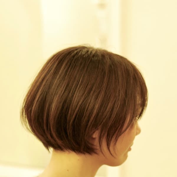 大人フェミニンなふわショートボブ