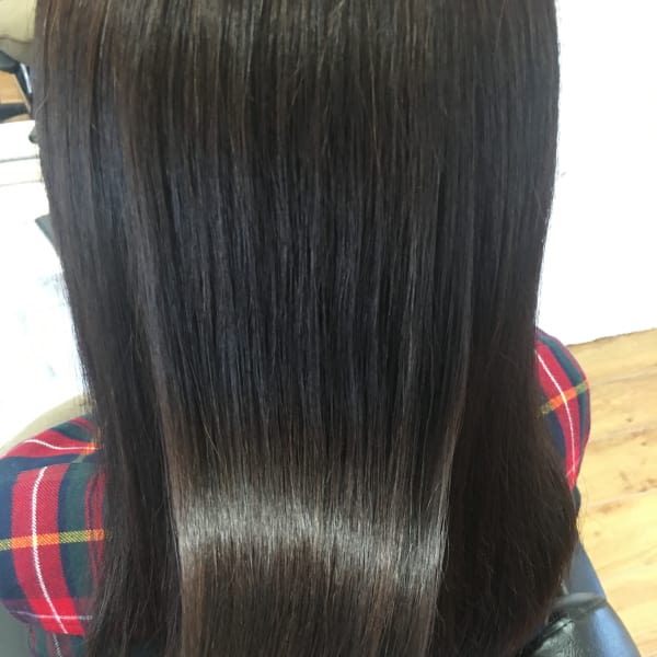 【縮毛矯正 大阪で人気】美髪ストレート|天王寺の大人女性向け縮毛矯正&髪質改善サロンAtoyr