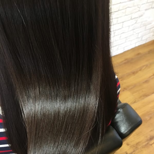 柔らか美髪ストレート(縮毛矯正)|天王寺の大人女性向け縮毛矯正&髪質改善サロンAtoyr