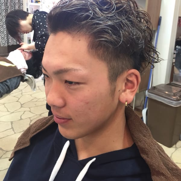 ツーブロスーパーデザインパーマカラー