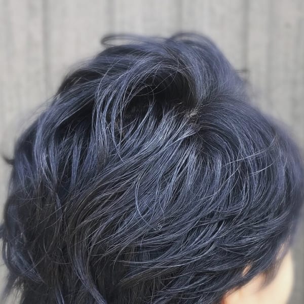 ネイビーブルー