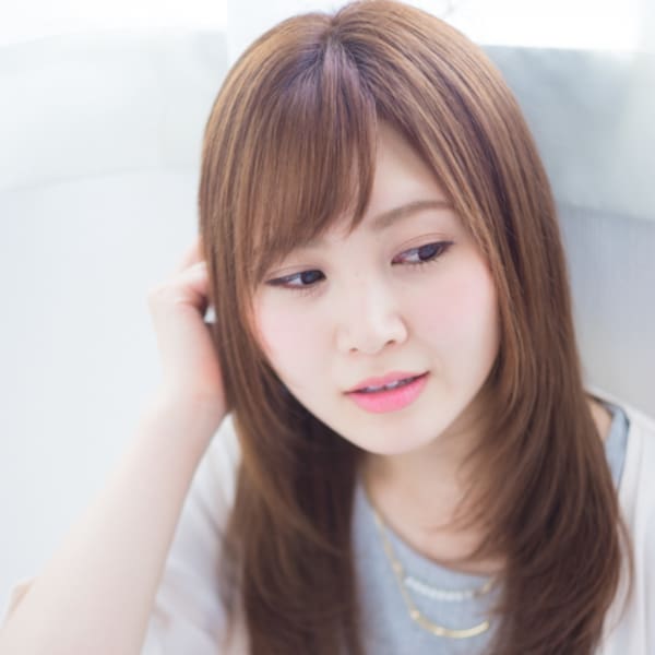 ナチュラルストレート|Lilly hair design