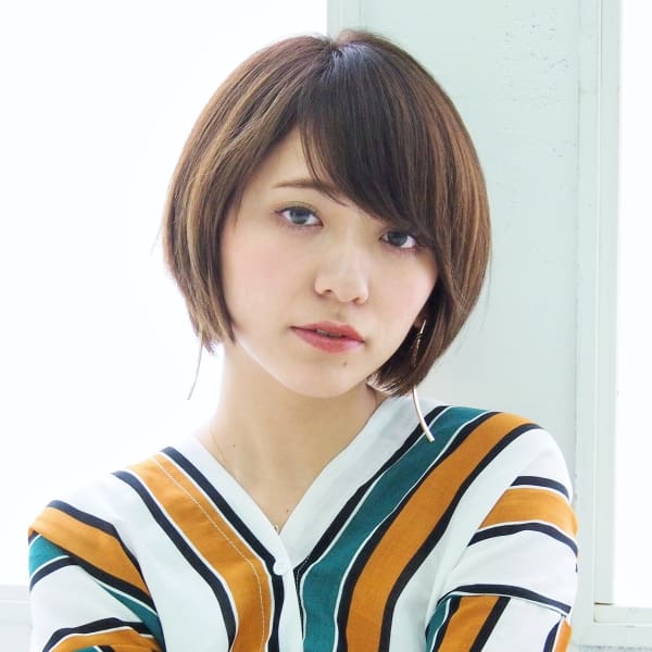 OLさん向けストレートショートボブ