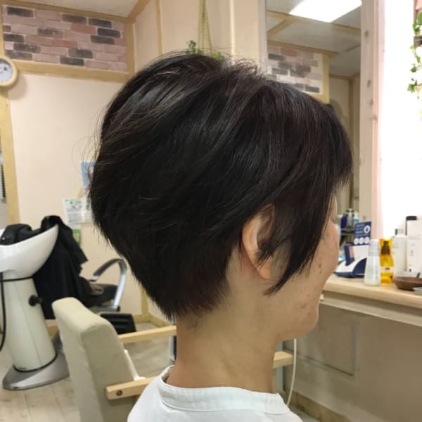トライしやすい!メリハリ小顔ショート!|connacht