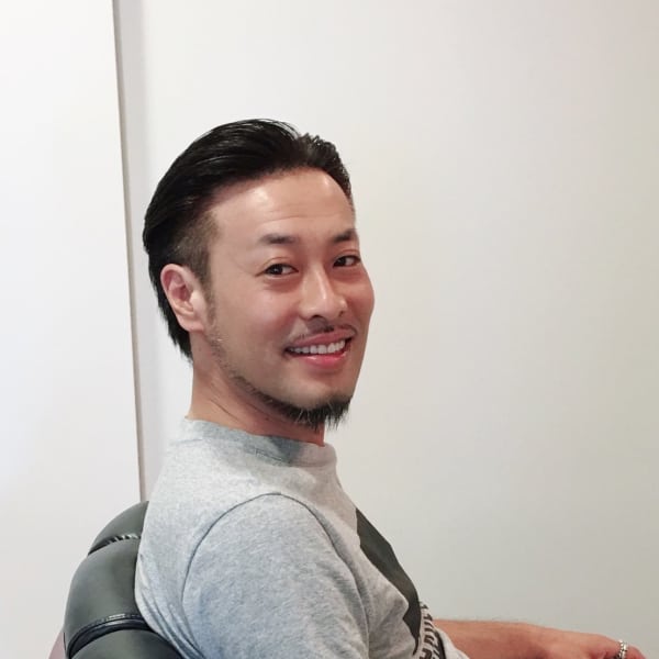 ツーブロック，７：３パート