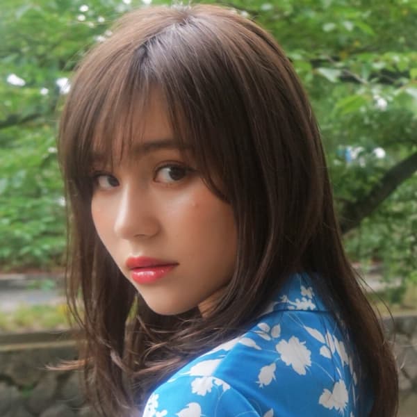 アッシュベージュ×艶髪ストレート|MIJYORE