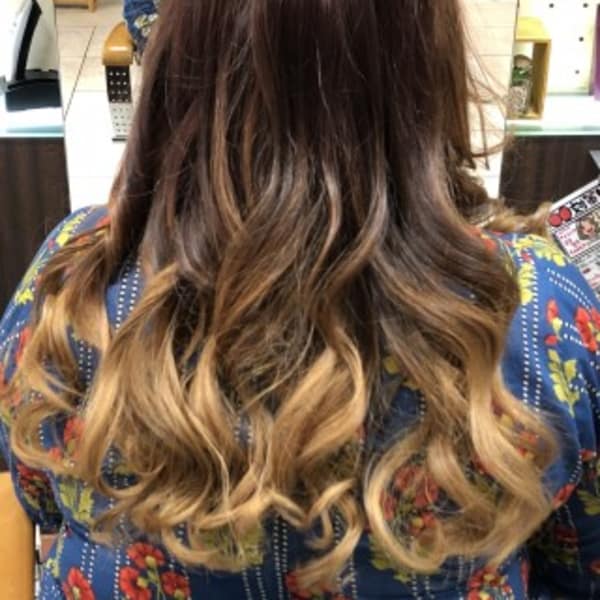 バレイヤージュカラー