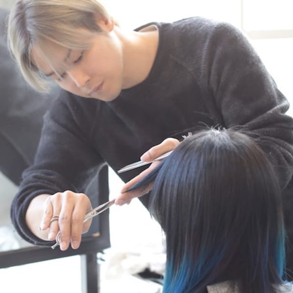 REVELS tokyo Hair&Make Lab【リベルス　トウキョウ　ヘア　アンド　メイク　ラボ】のスタッフ紹介。KIMI