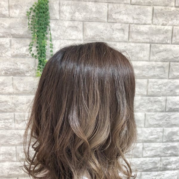 バレイヤージュカラー