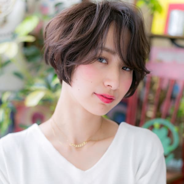 黒髪風…モードな大人ボブ